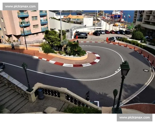 F1摩纳哥站回放，狭窄赛道的生死时速