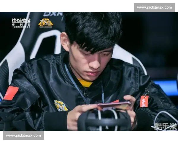 F1电竞总决赛冠军,一战封神,传奇永不熄灭! F1电竞总决赛冠军,一战封神,传奇永不熄灭!