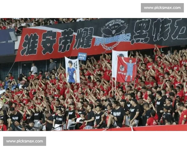 球迷狂欢!中超赛程敲定,一场场激情对决等你来战! 球迷狂欢!中超赛程敲定,一场场激情对决等你来战!