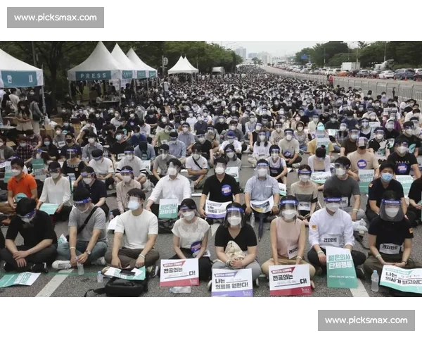 V5战队夏季赛惨遭滑铁卢，教练组面临巨大压力